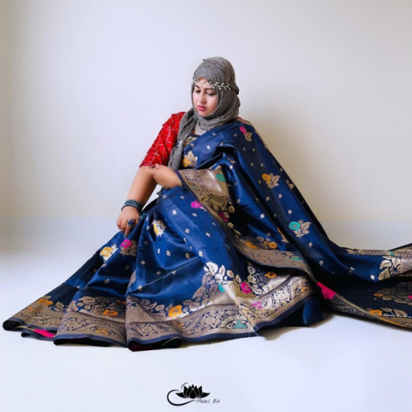 Women's Traditional Stylish Saree 101